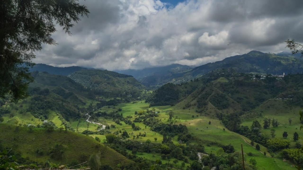 Hostal Rural La Montana Alquiyapura Σαλέντο Εξωτερικό φωτογραφία